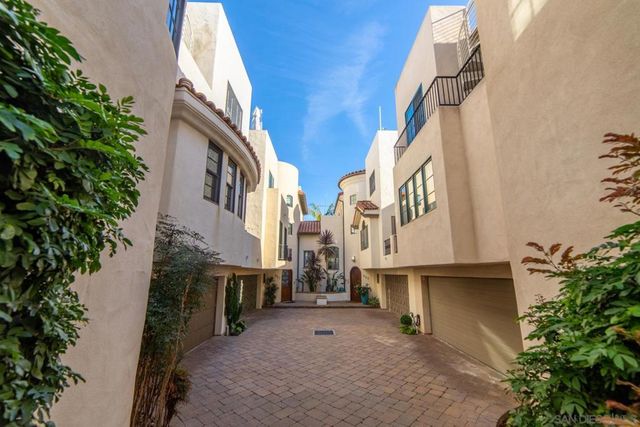 937 F Ave, Coronado, CA 92118