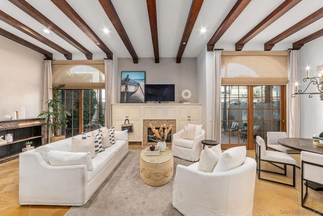 937 F Ave, Coronado, CA 92118