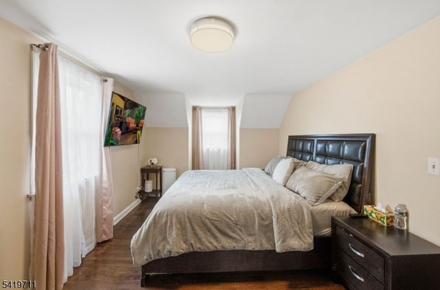 125 Linden Ave, Bound Brook Boro, NJ 08805