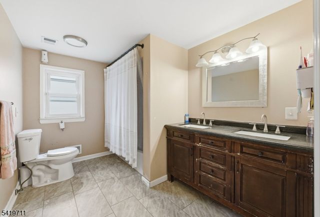 125 Linden Ave, Bound Brook Boro, NJ 08805