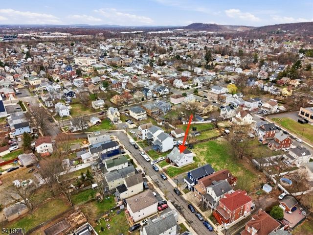 125 Linden Ave, Bound Brook Boro, NJ 08805