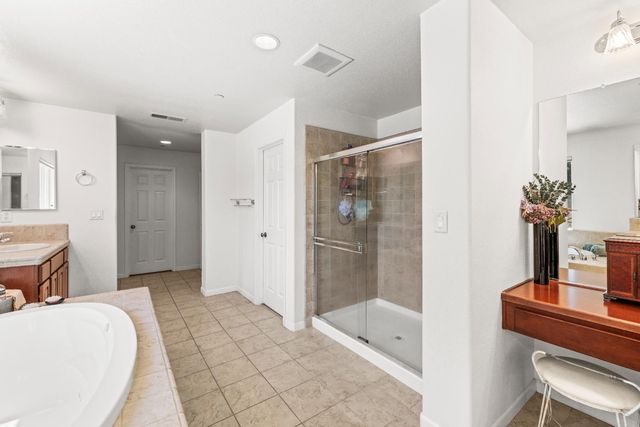 1198 Davmore Ln, Lincoln, CA 95648