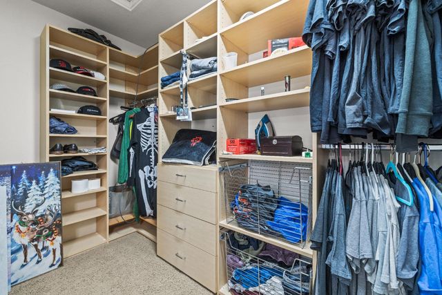 1198 Davmore Ln, Lincoln, CA 95648