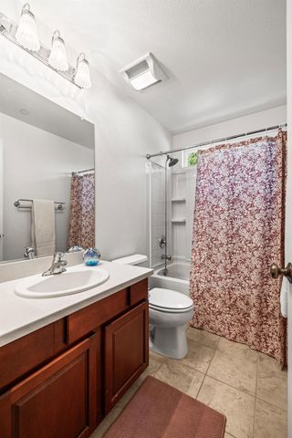 1198 Davmore Ln, Lincoln, CA 95648