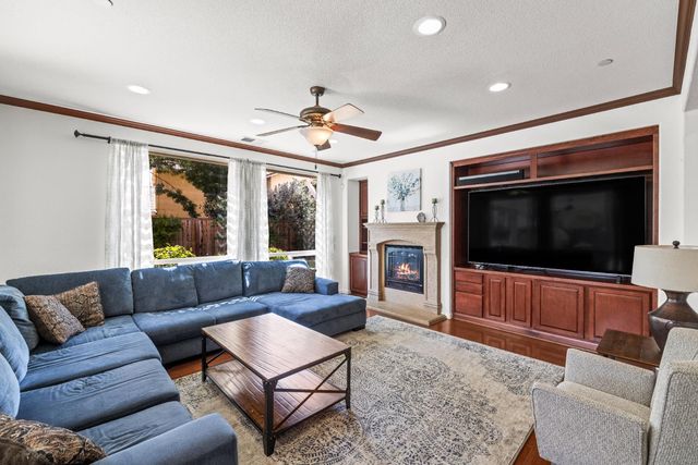 1198 Davmore Ln, Lincoln, CA 95648