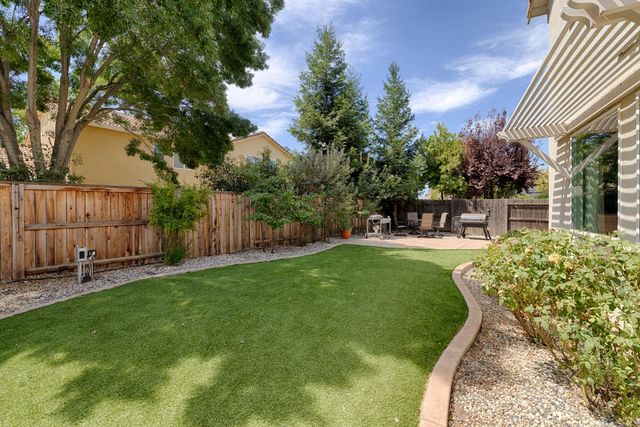 1198 Davmore Ln, Lincoln, CA 95648