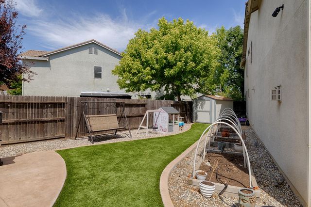 1198 Davmore Ln, Lincoln, CA 95648