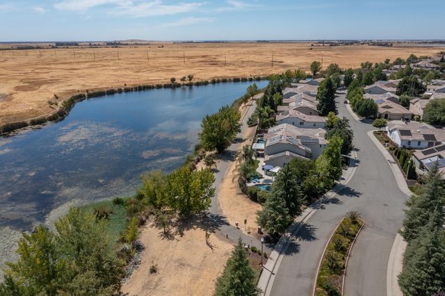 1198 Davmore Ln, Lincoln, CA 95648