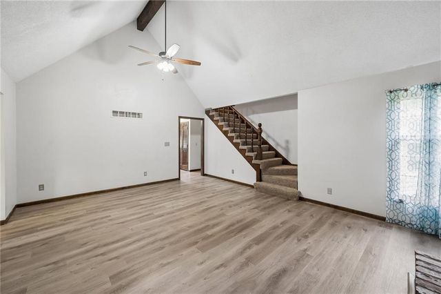 6804 N Agnes Avenue, Gladstone, MO 64119