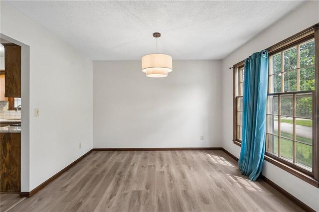 6804 N Agnes Avenue, Gladstone, MO 64119