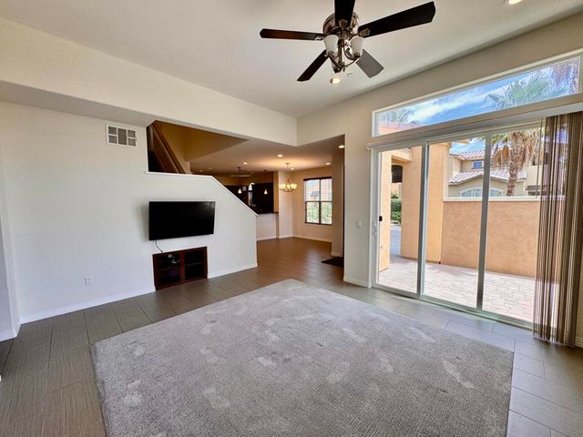 52065 Graythorn Way, La Quinta, CA 92253