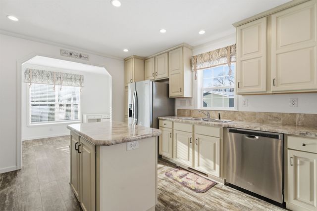 14 Hagop Road, Salem, NH 03079