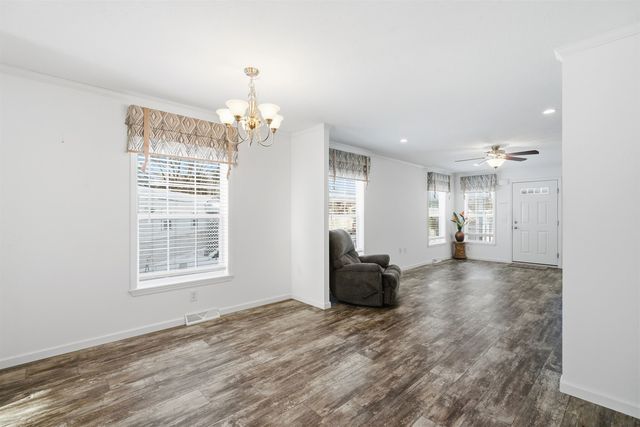 14 Hagop Road, Salem, NH 03079