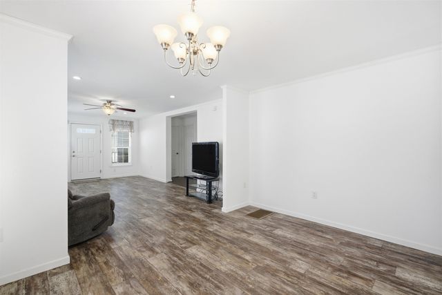 14 Hagop Road, Salem, NH 03079