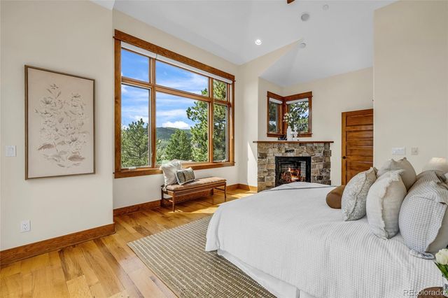 255 Peakview Road, Boulder, CO 80302