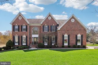 105 NELSON DR, Southampton, PA 18966