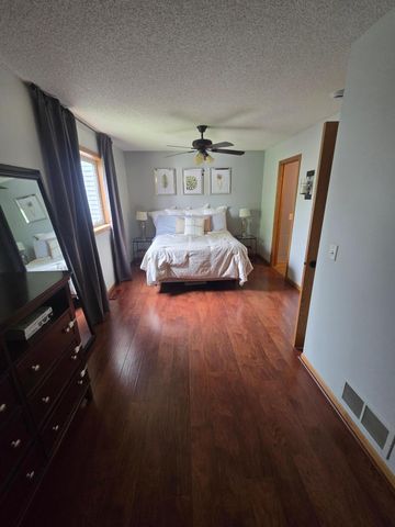12362 195th Avenue NW, Elk River, MN 55330