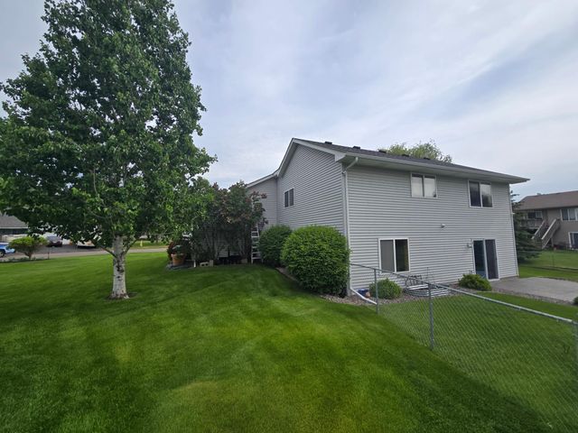 12362 195th Avenue NW, Elk River, MN 55330