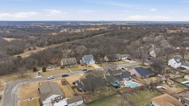 1226 Forest Lane, Catoosa, OK 74015