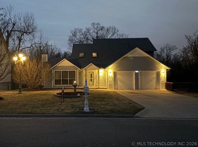 1226 Forest Lane, Catoosa, OK 74015