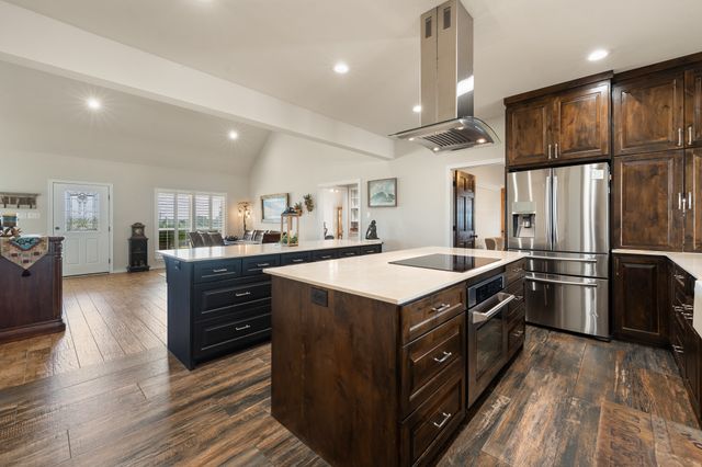 4515 E Renfro Street, Alvarado, TX 76009