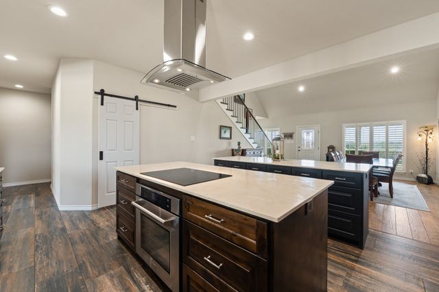 4515 E Renfro Street, Alvarado, TX 76009