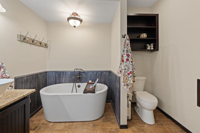4515 E Renfro Street, Alvarado, TX 76009