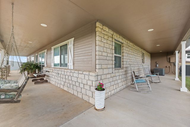 4515 E Renfro Street, Alvarado, TX 76009