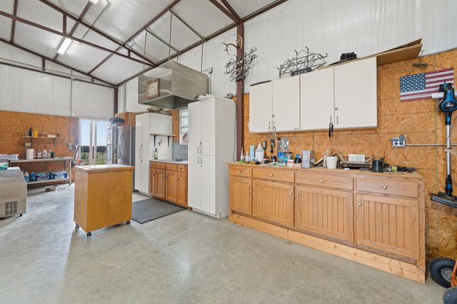 4515 E Renfro Street, Alvarado, TX 76009