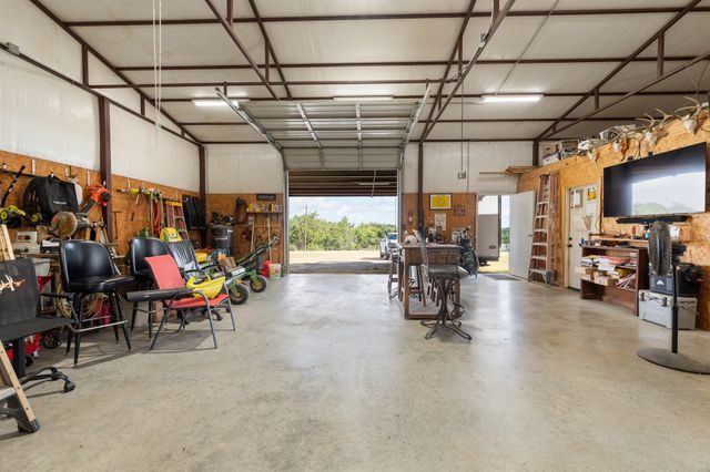 4515 E Renfro Street, Alvarado, TX 76009