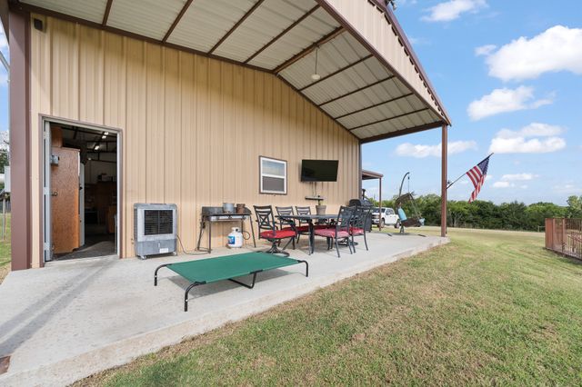 4515 E Renfro Street, Alvarado, TX 76009