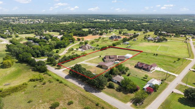 4515 E Renfro Street, Alvarado, TX 76009