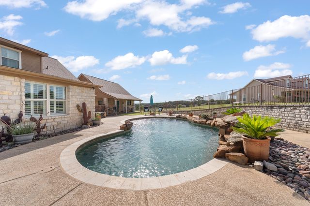 4515 E Renfro Street, Alvarado, TX 76009