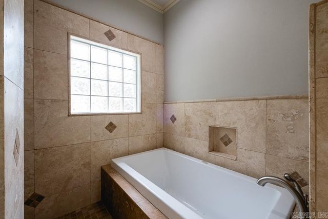 4051 Whitney Lane, Benton, AR 72019