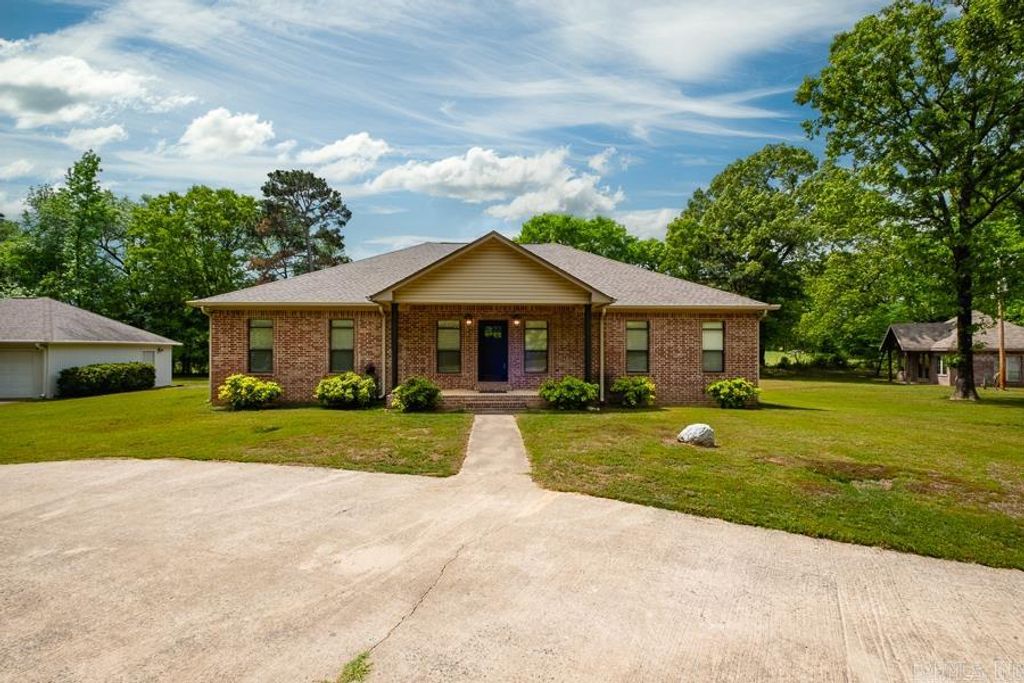 4051 Whitney Lane, Benton, AR 72019