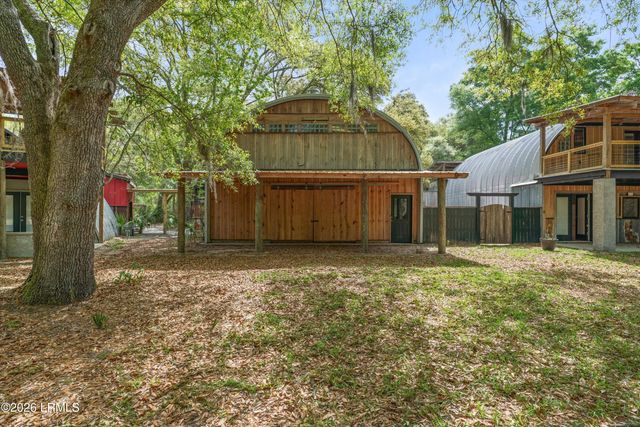 85 Friendship Lane, Beaufort, SC 29907