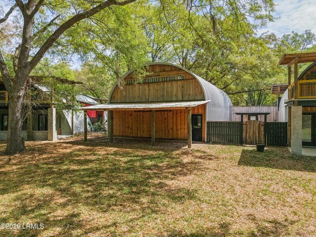 85 Friendship Lane, Beaufort, SC 29907