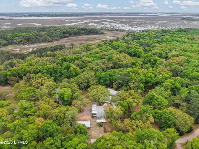 85 Friendship Lane, Beaufort, SC 29907