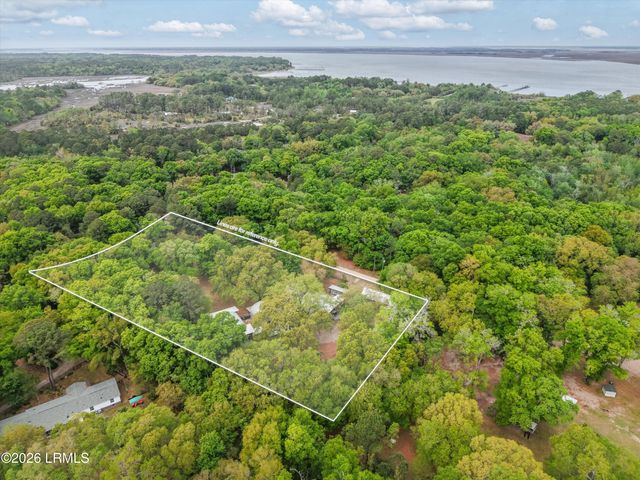 85 Friendship Lane, Beaufort, SC 29907