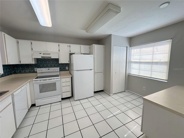 5401 BRITWELL COURT, Tampa, FL 33624