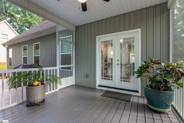 8 Spur Drive, Travelers Rest, SC 29690