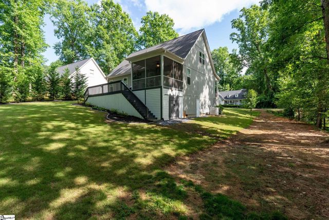 8 Spur Drive, Travelers Rest, SC 29690