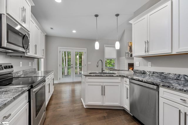 8 Spur Drive, Travelers Rest, SC 29690