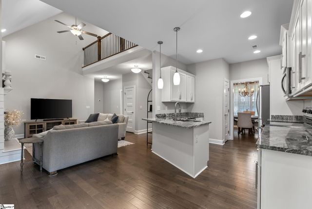 8 Spur Drive, Travelers Rest, SC 29690