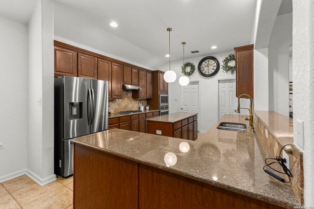 24939 CLOUDY CRK, San Antonio, TX 78255
