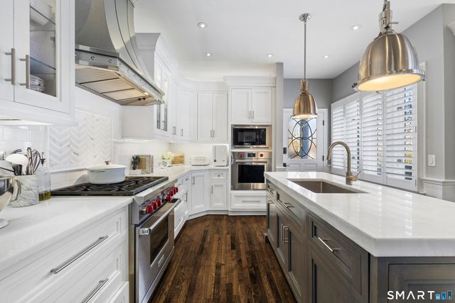 2 Old Church Road 1, Greenwich, CT 06830