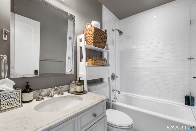 2 Old Church Road 1, Greenwich, CT 06830