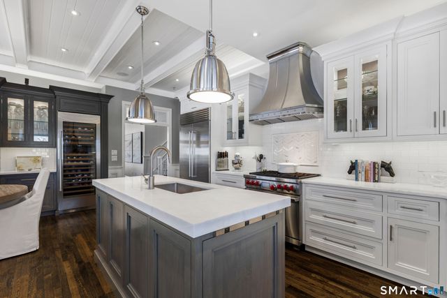 2 Old Church Road 1, Greenwich, CT 06830