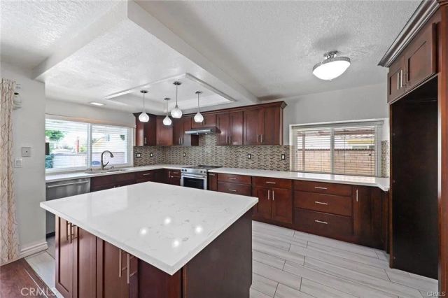 1348 Tabor Lane, La Verne, CA 91750