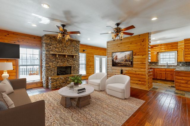 2322 Mowbray Pike, Soddy Daisy, TN 37379